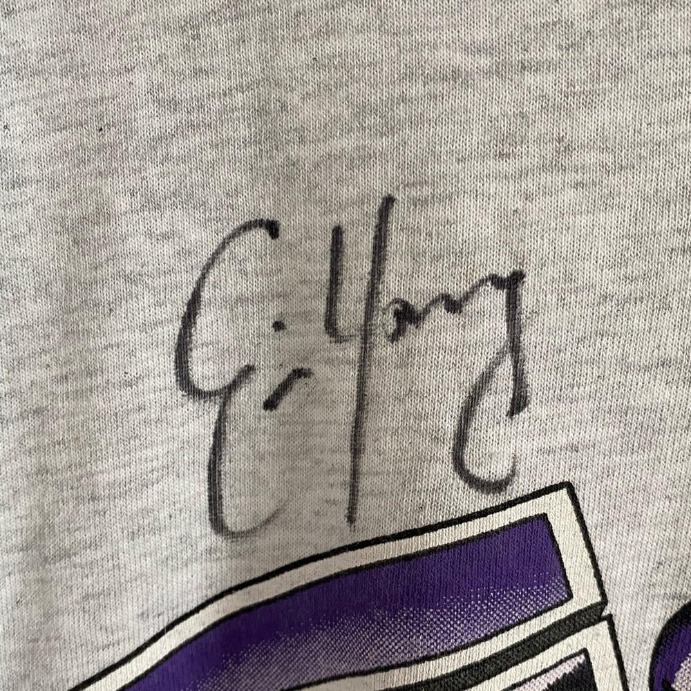 Vintage Autographed Colorado Rockies, E-train graphic T-shirt XL - Picture 3 of 9
